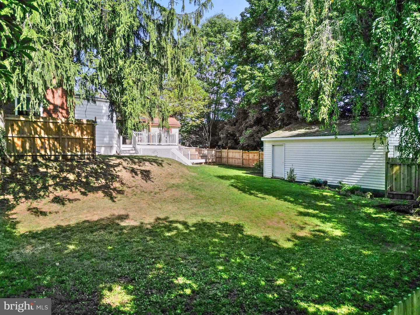1046 Carsonia Avenue photo 43