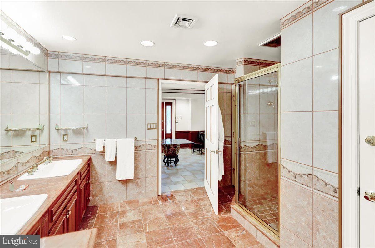1391 Moselem Springs Road photo 17