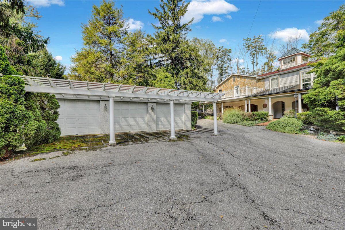 1391 Moselem Springs Road photo 44