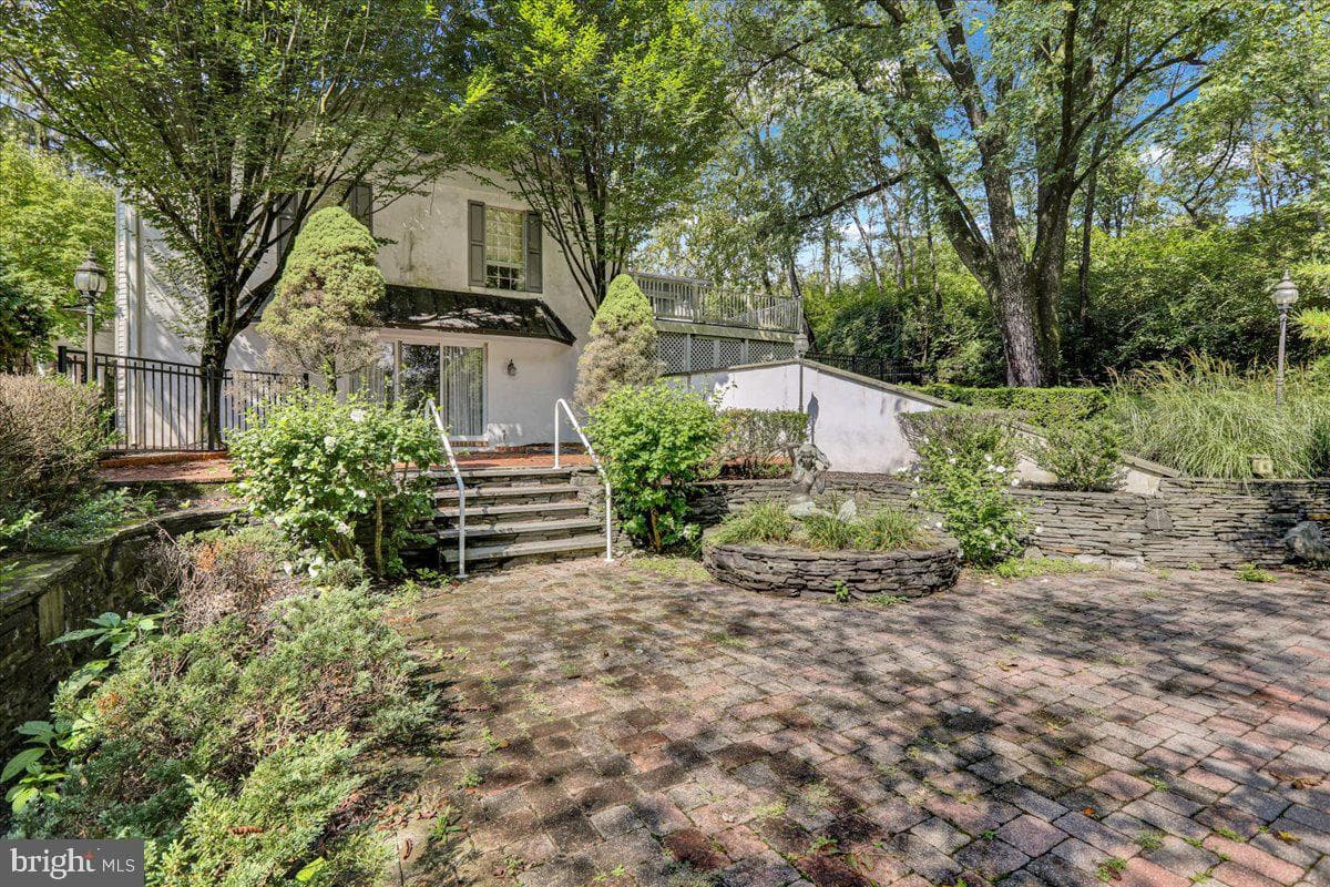 1391 Moselem Springs Road photo 47