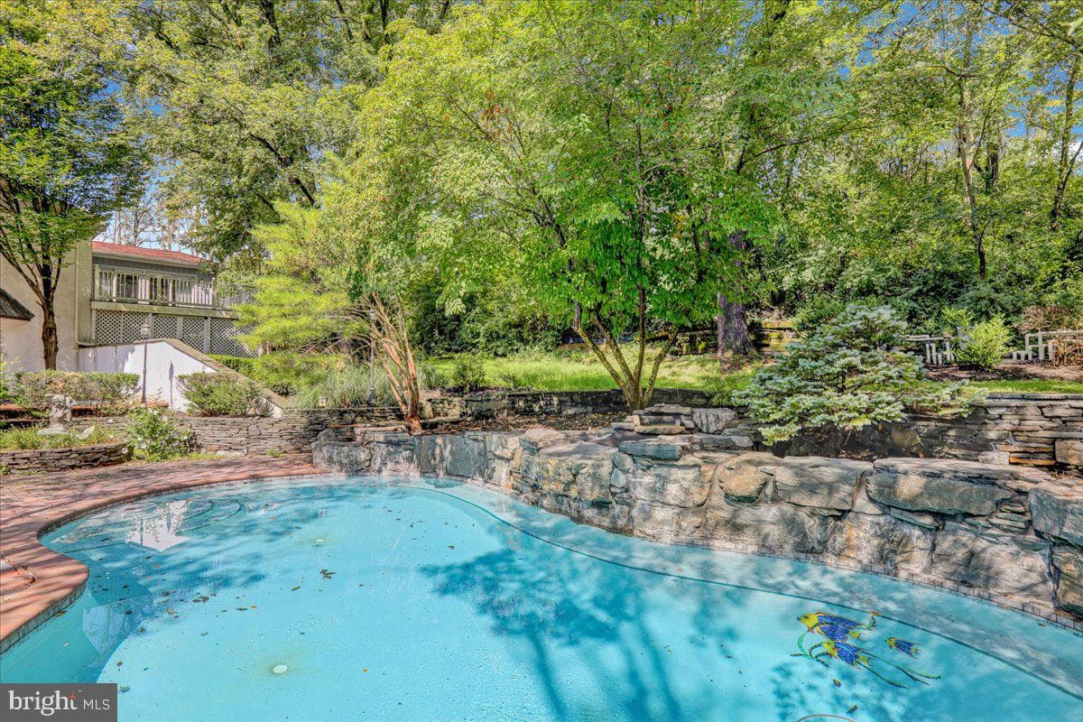 1391 Moselem Springs Road photo 48