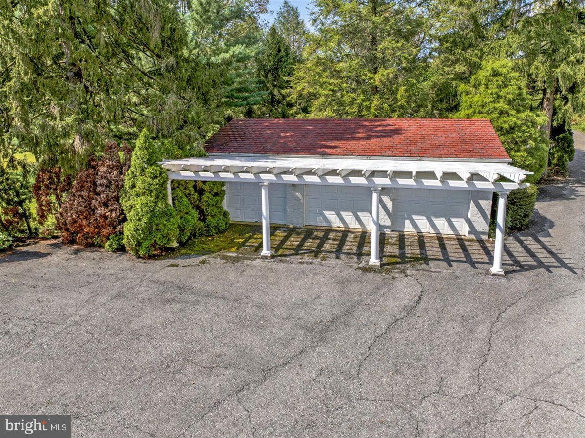 1391 Moselem Springs Road photo 64
