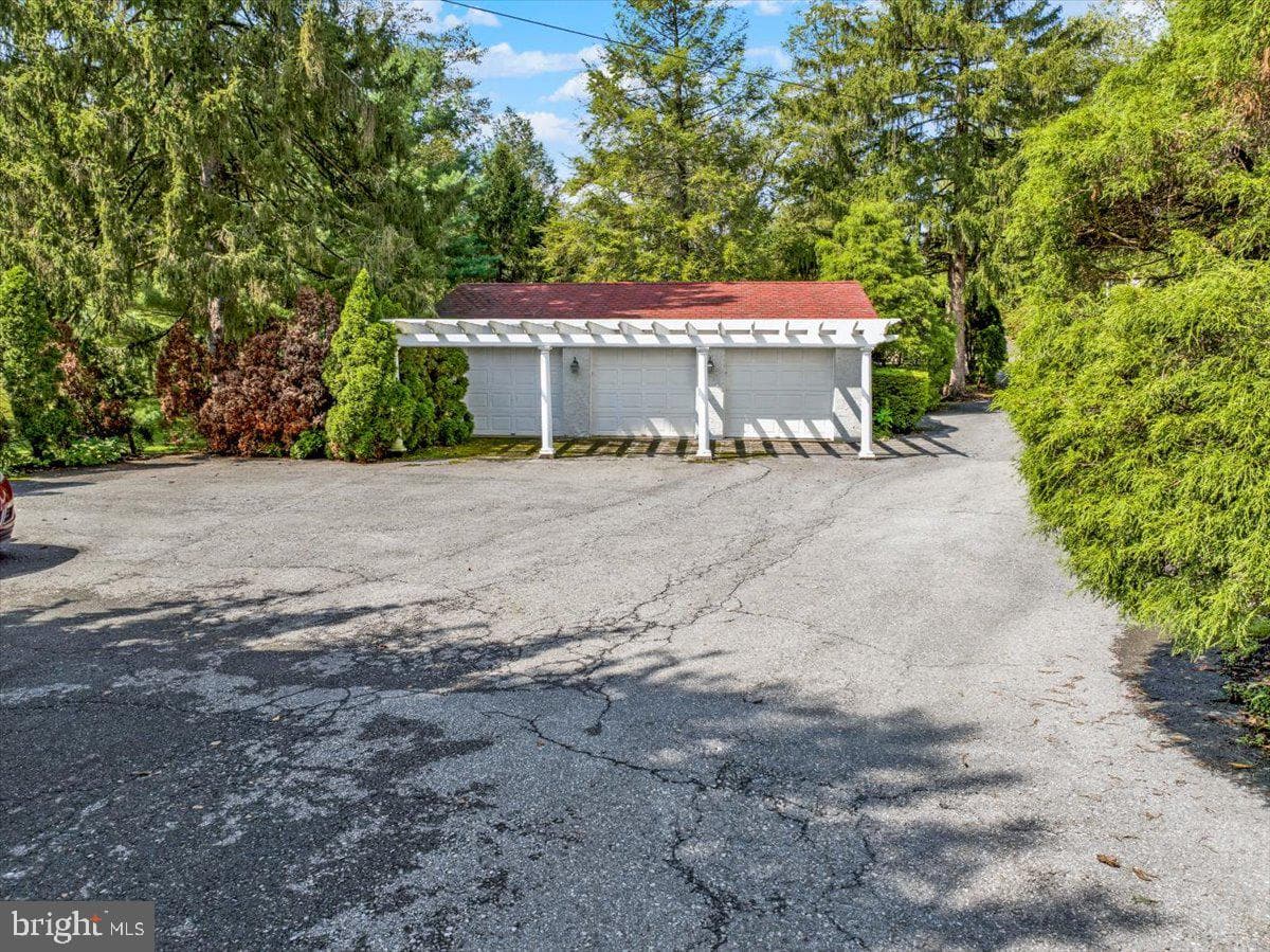 1391 Moselem Springs Road photo 65