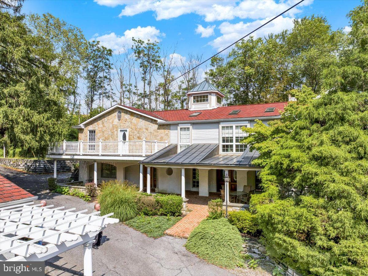 1391 Moselem Springs Road photo 68