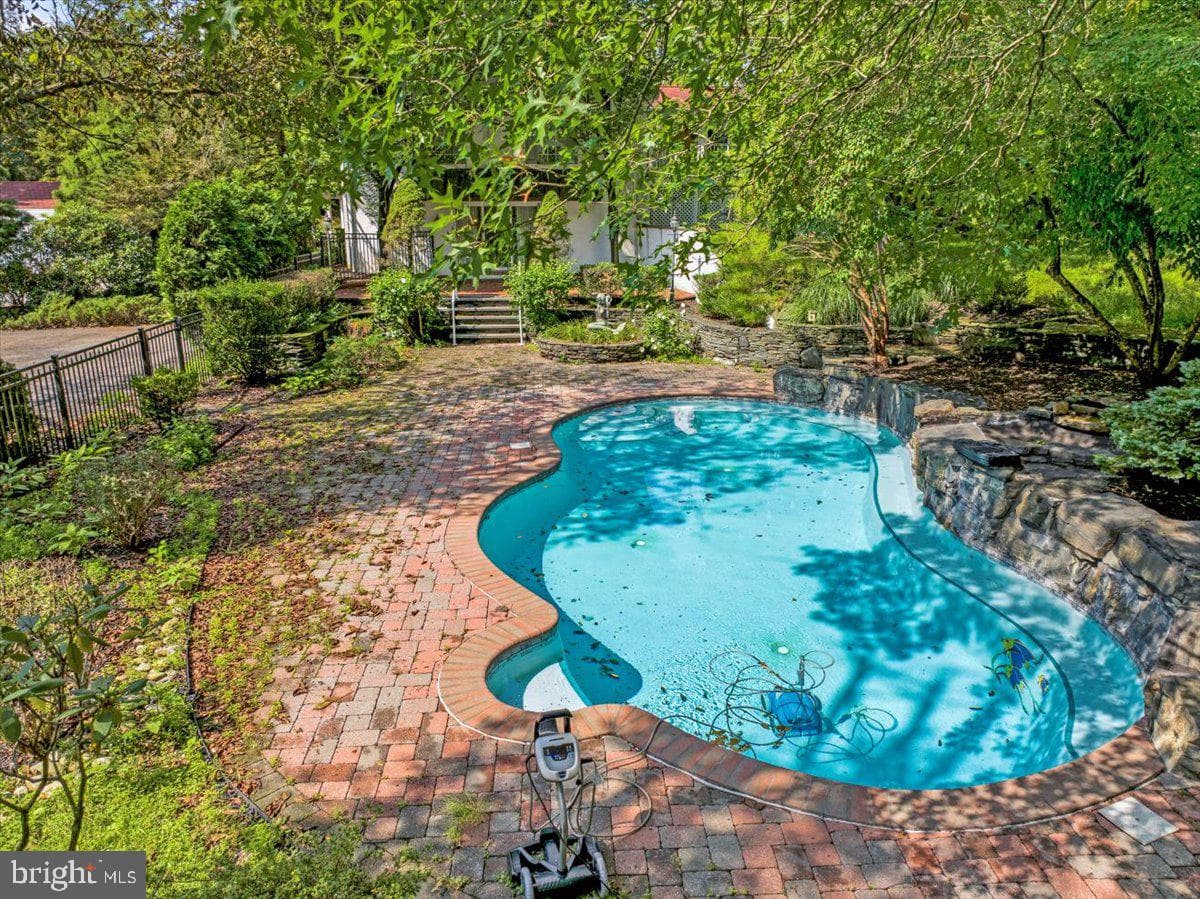 1391 Moselem Springs Road photo 70