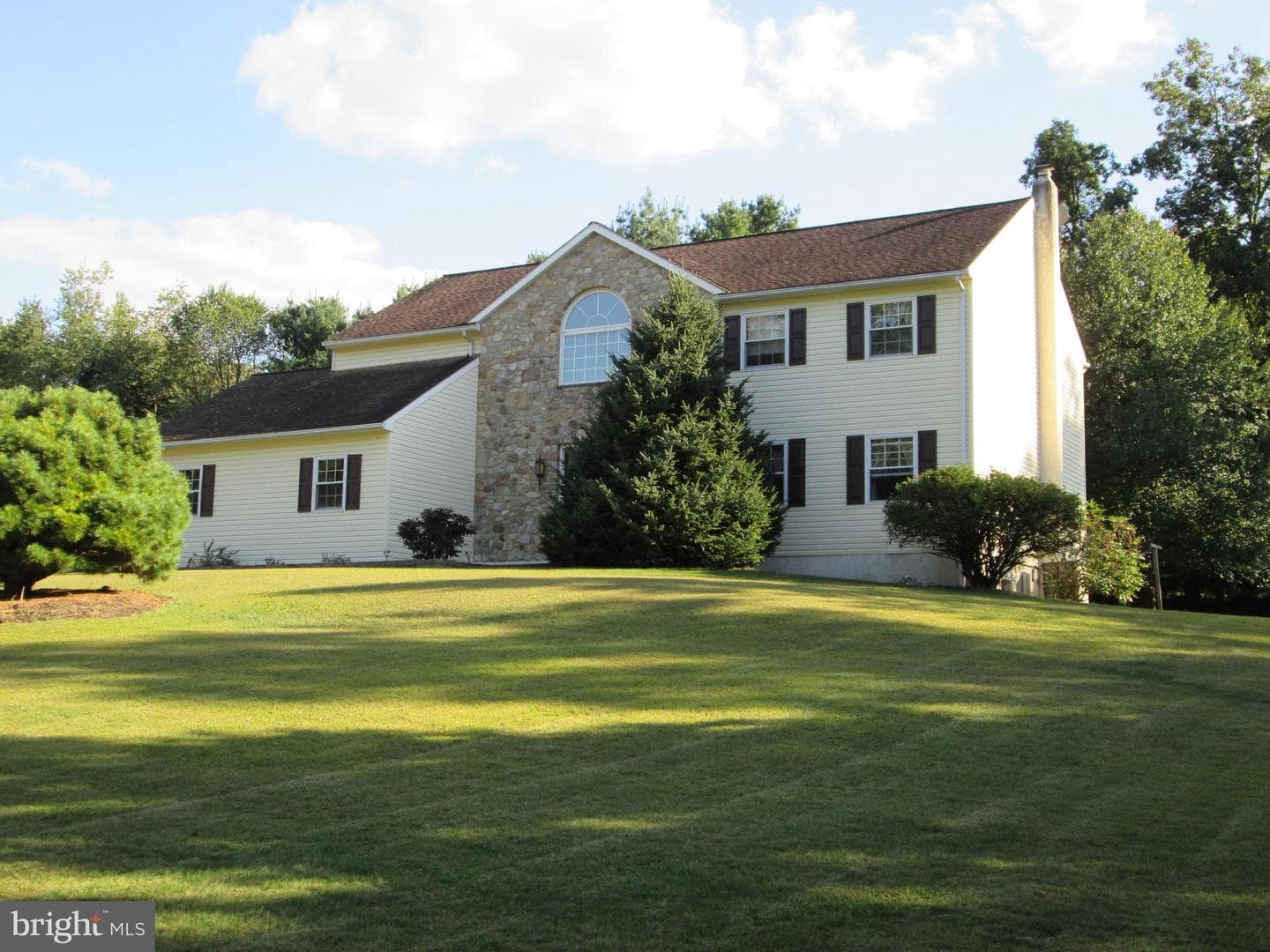 12 Lehland Drive photo 2