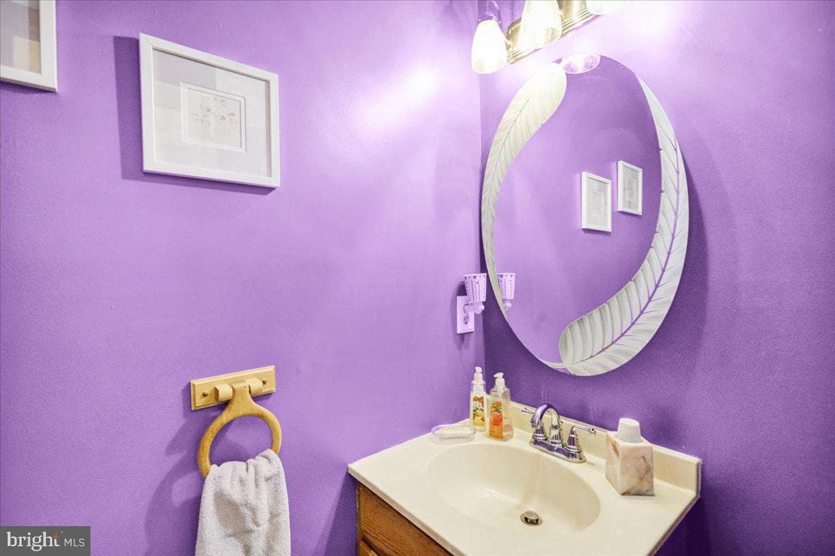 1054 Boeshore Circle photo 18