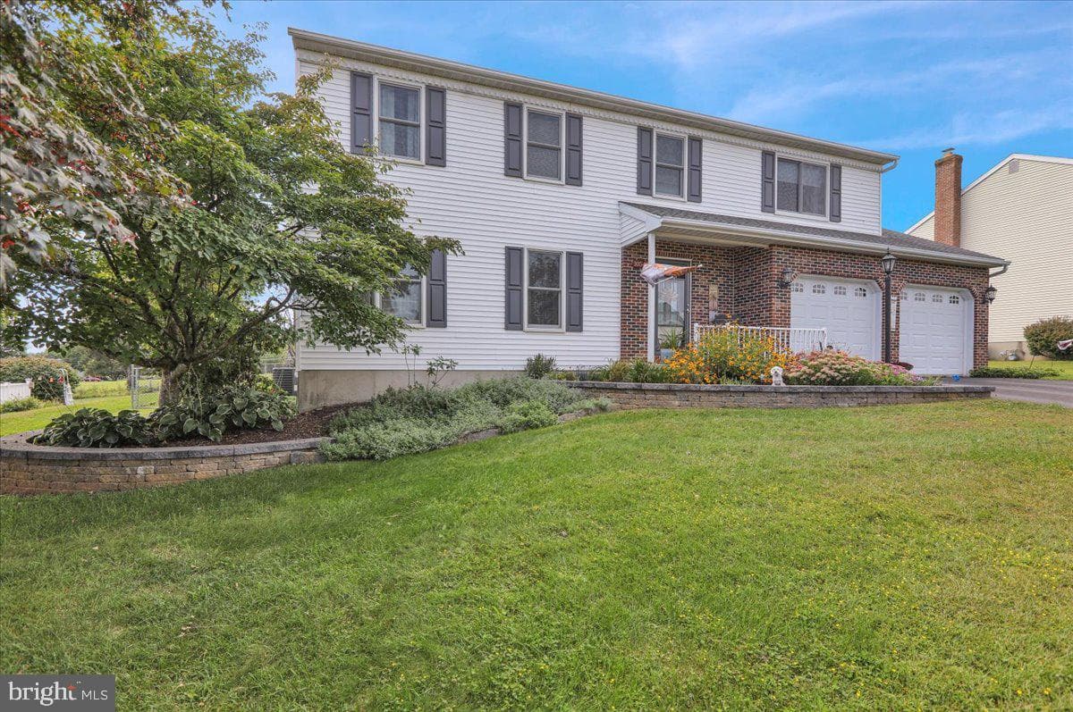 1054 Boeshore Circle photo 33