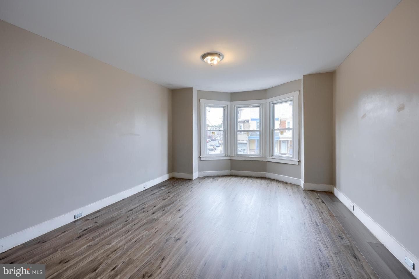515 N Front Street photo 25