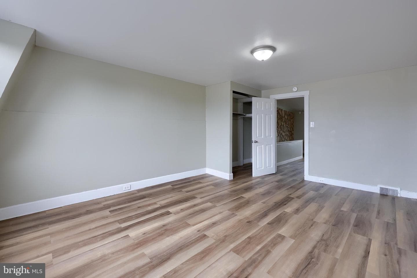 515 N Front Street photo 34