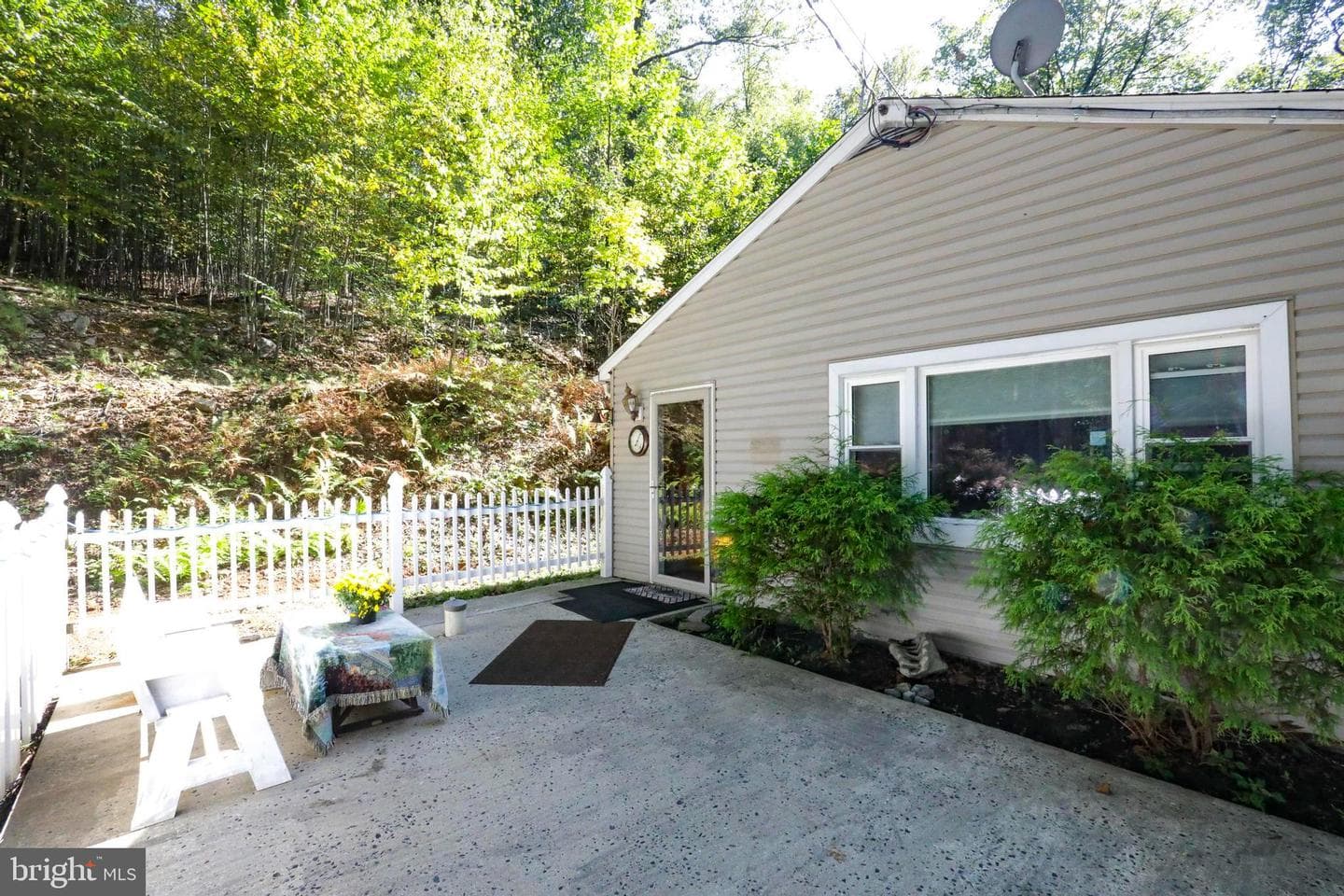 454 Landis Store Road photo 4