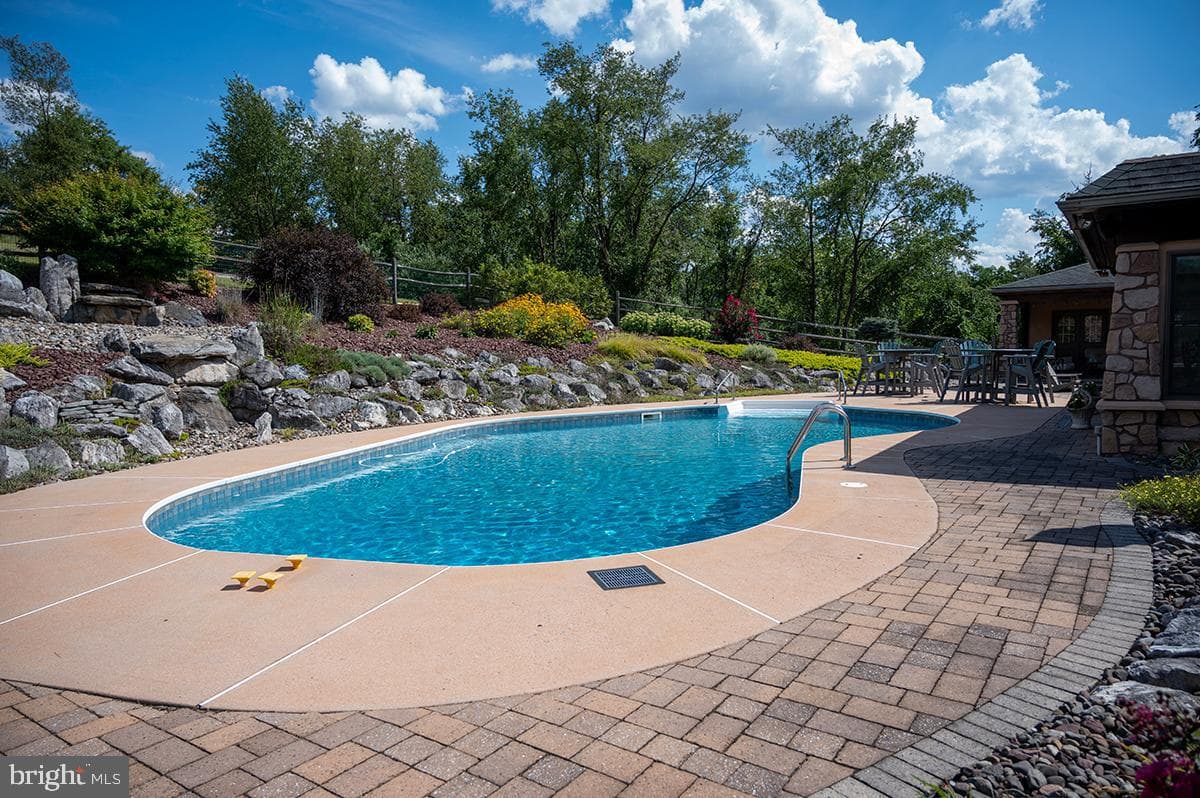 1113 Seifrit Lane photo 49
