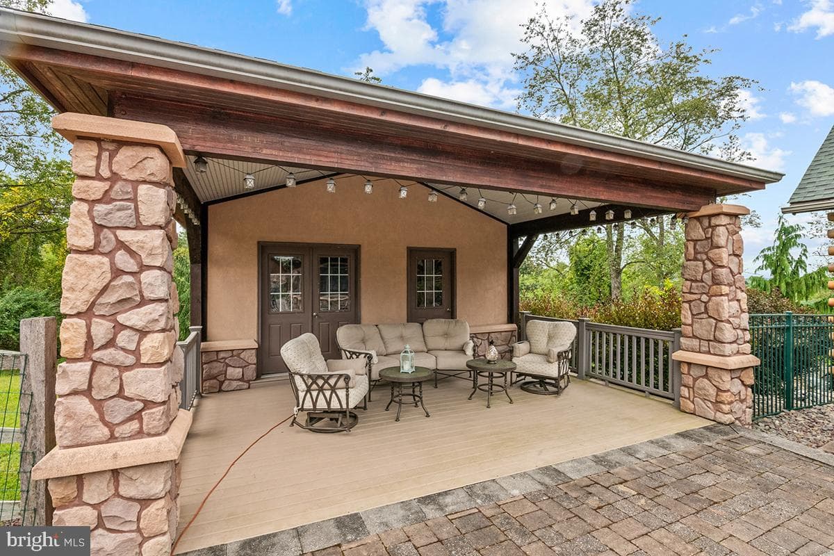 1113 Seifrit Lane photo 56