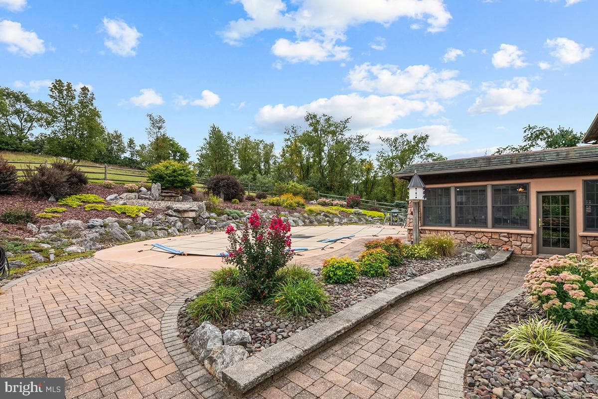 1113 Seifrit Lane photo 59