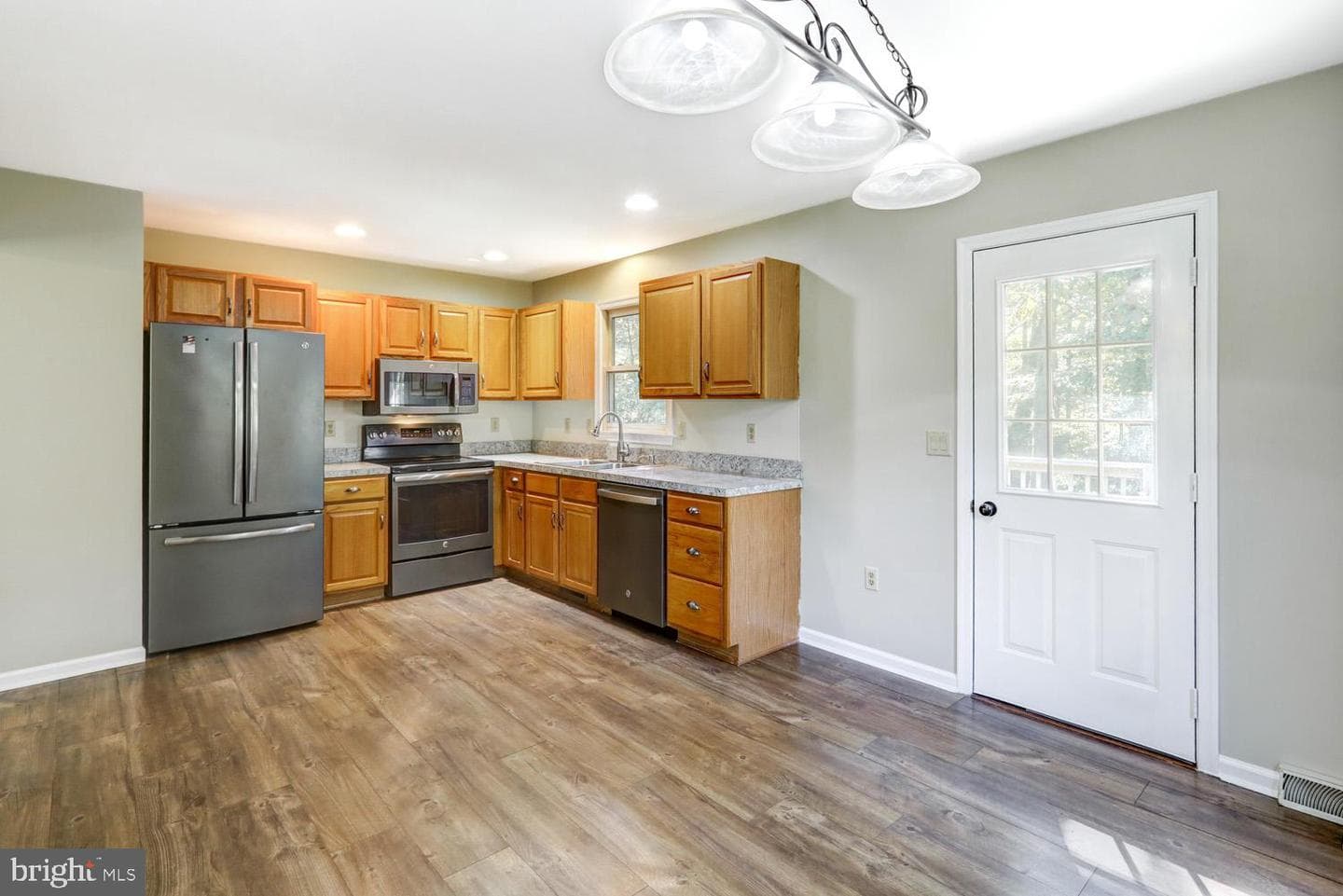 265 Witmer Road photo 23