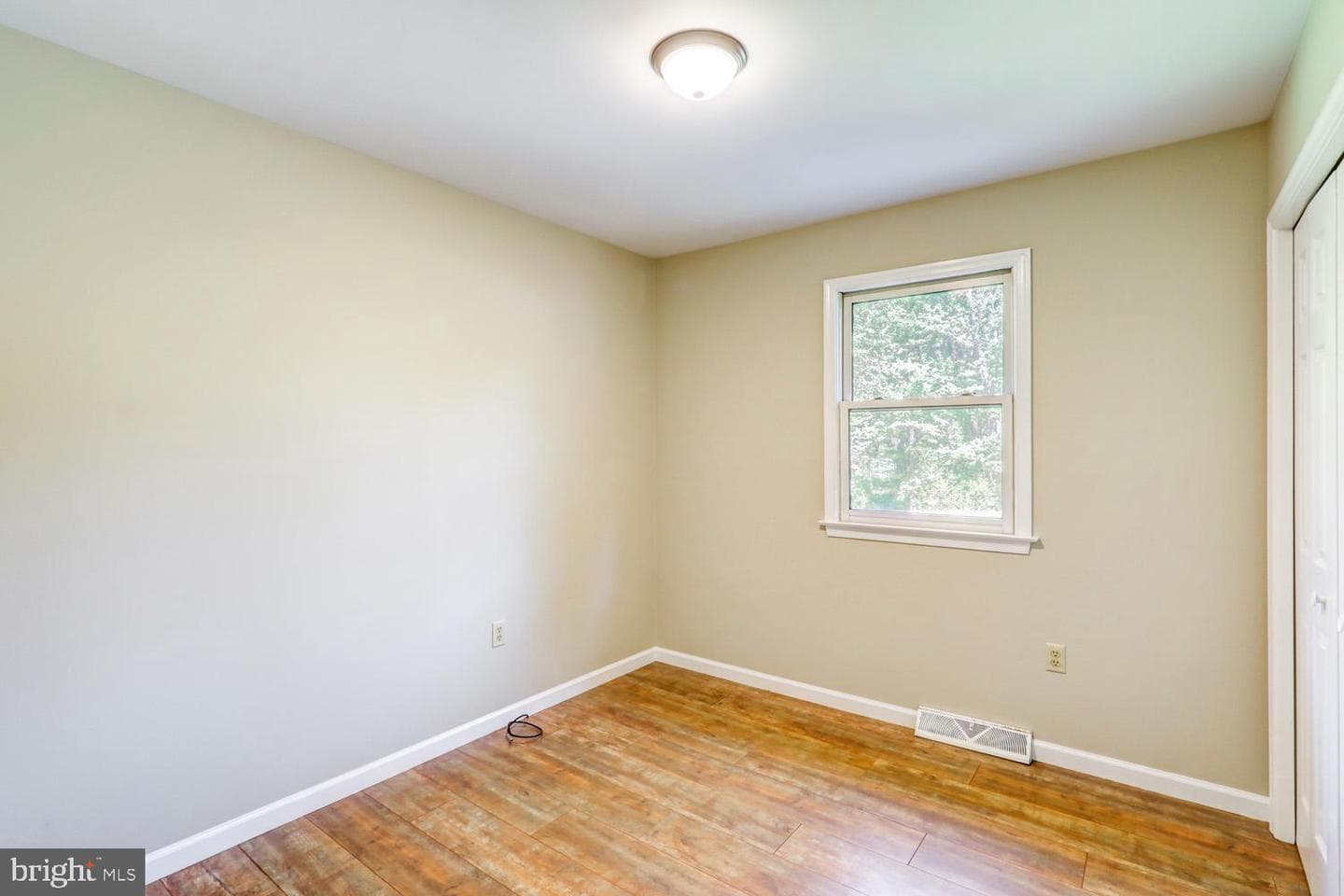 265 Witmer Road photo 29