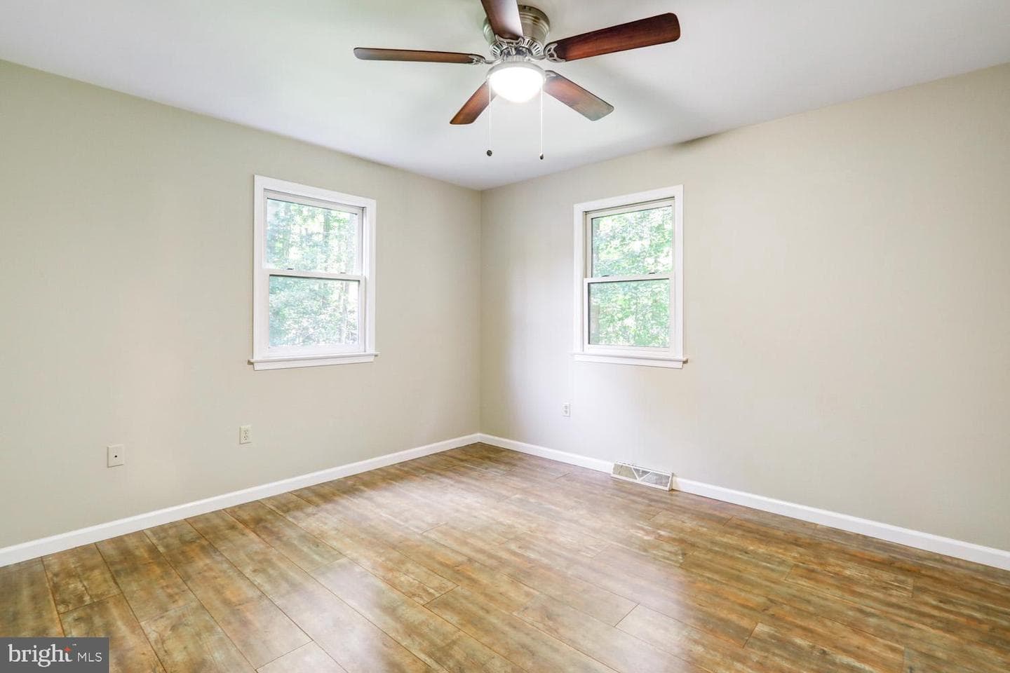 265 Witmer Road photo 33