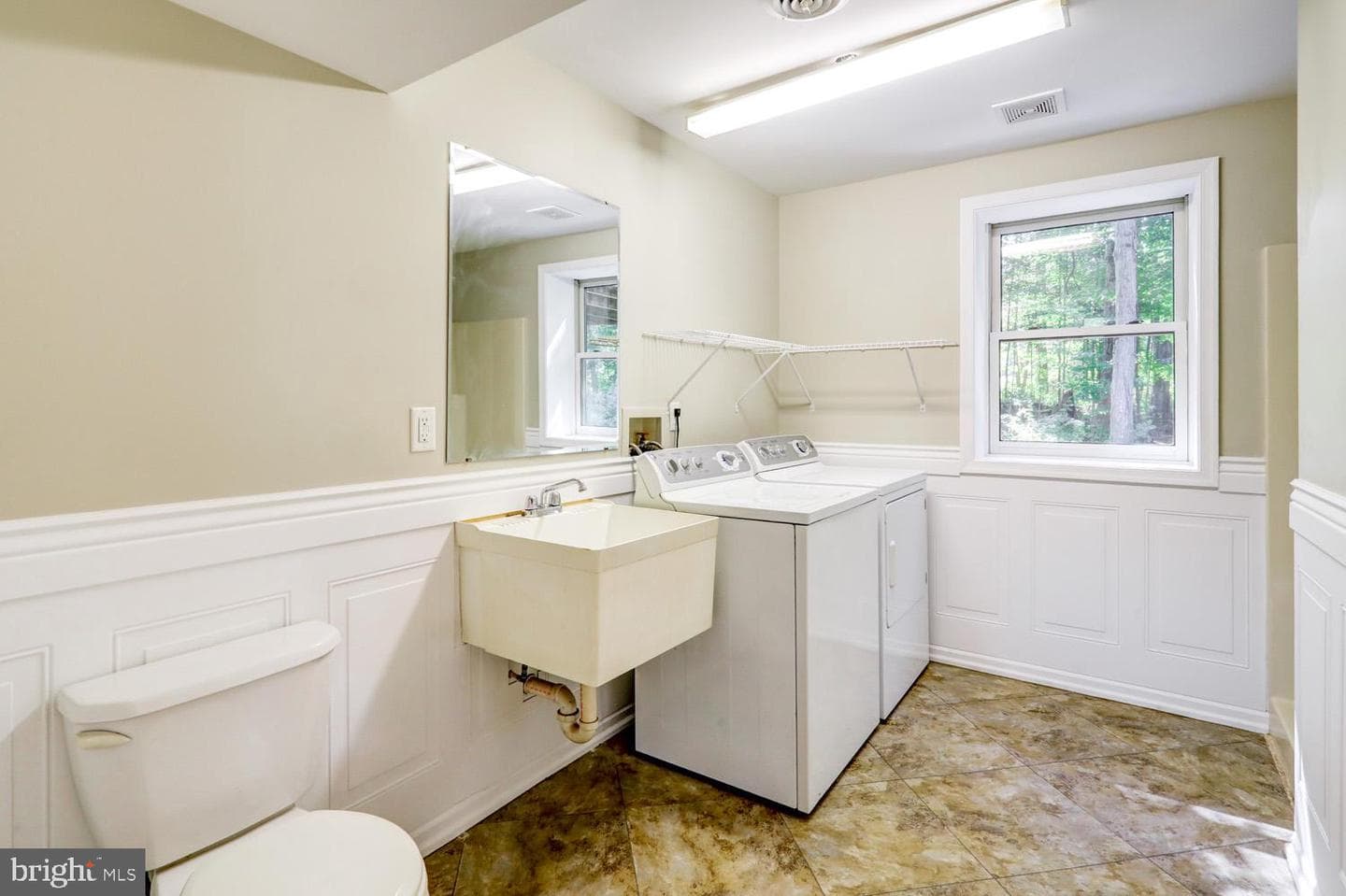 265 Witmer Road photo 8