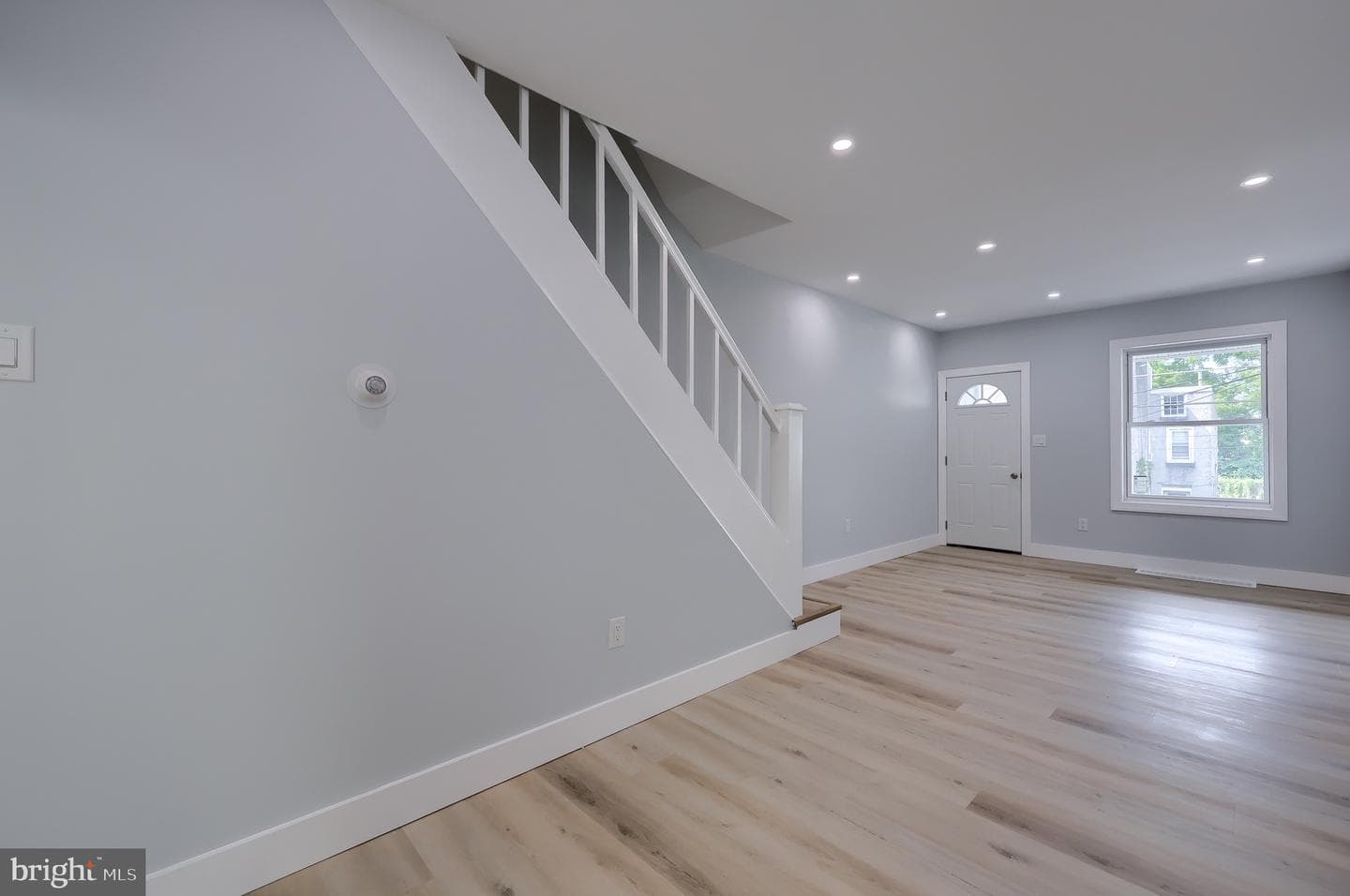 2155 Adams Street photo 4