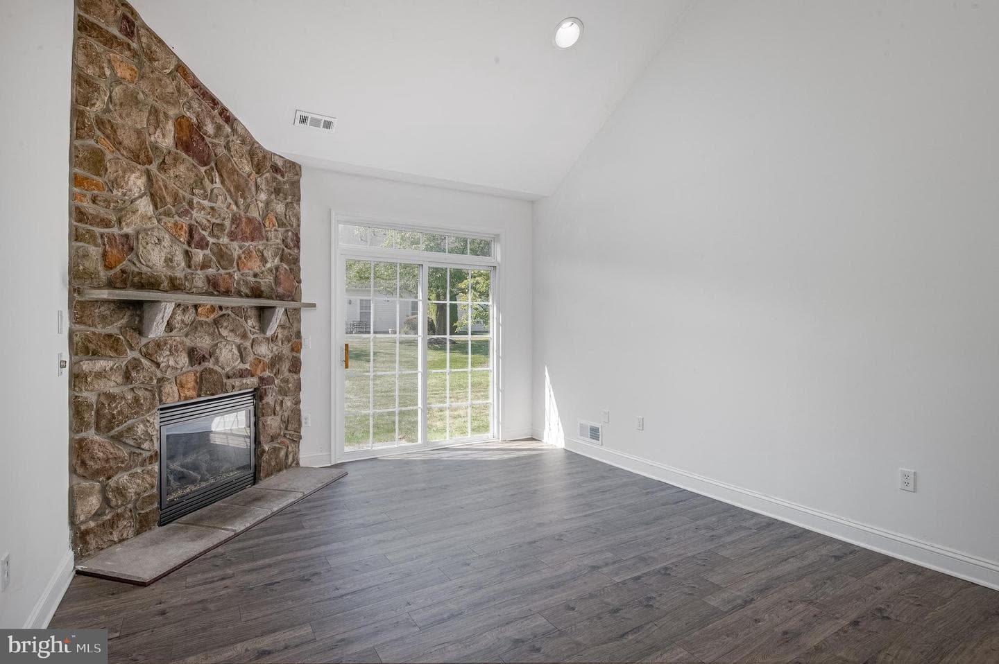 517 Harvest Drive photo 10