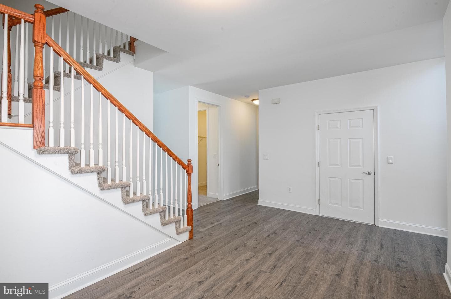 517 Harvest Drive photo 3