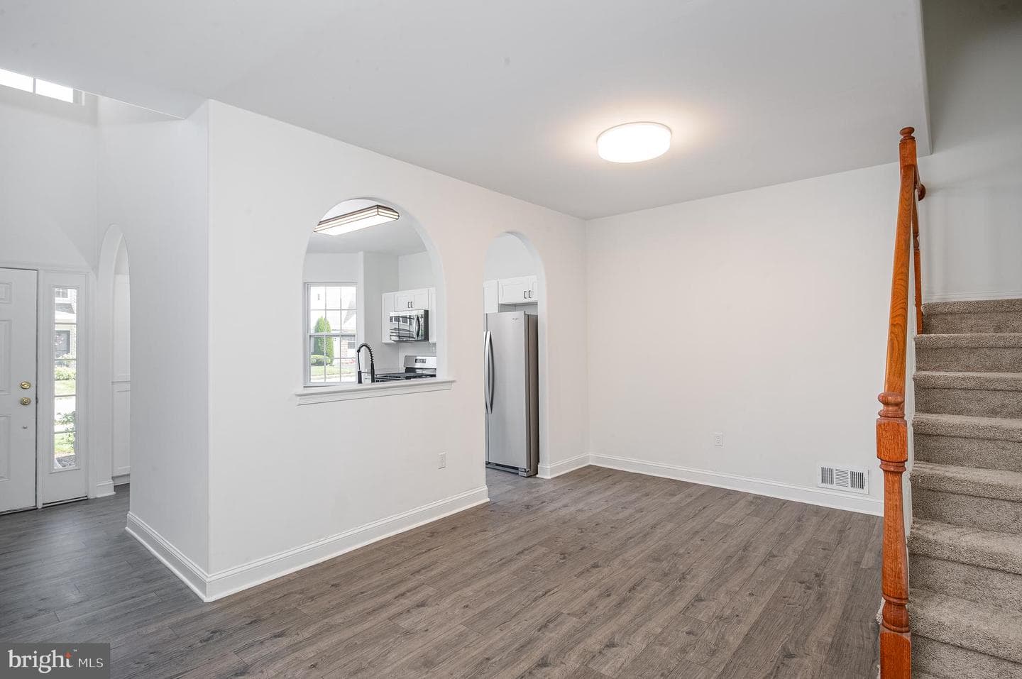 517 Harvest Drive photo 4