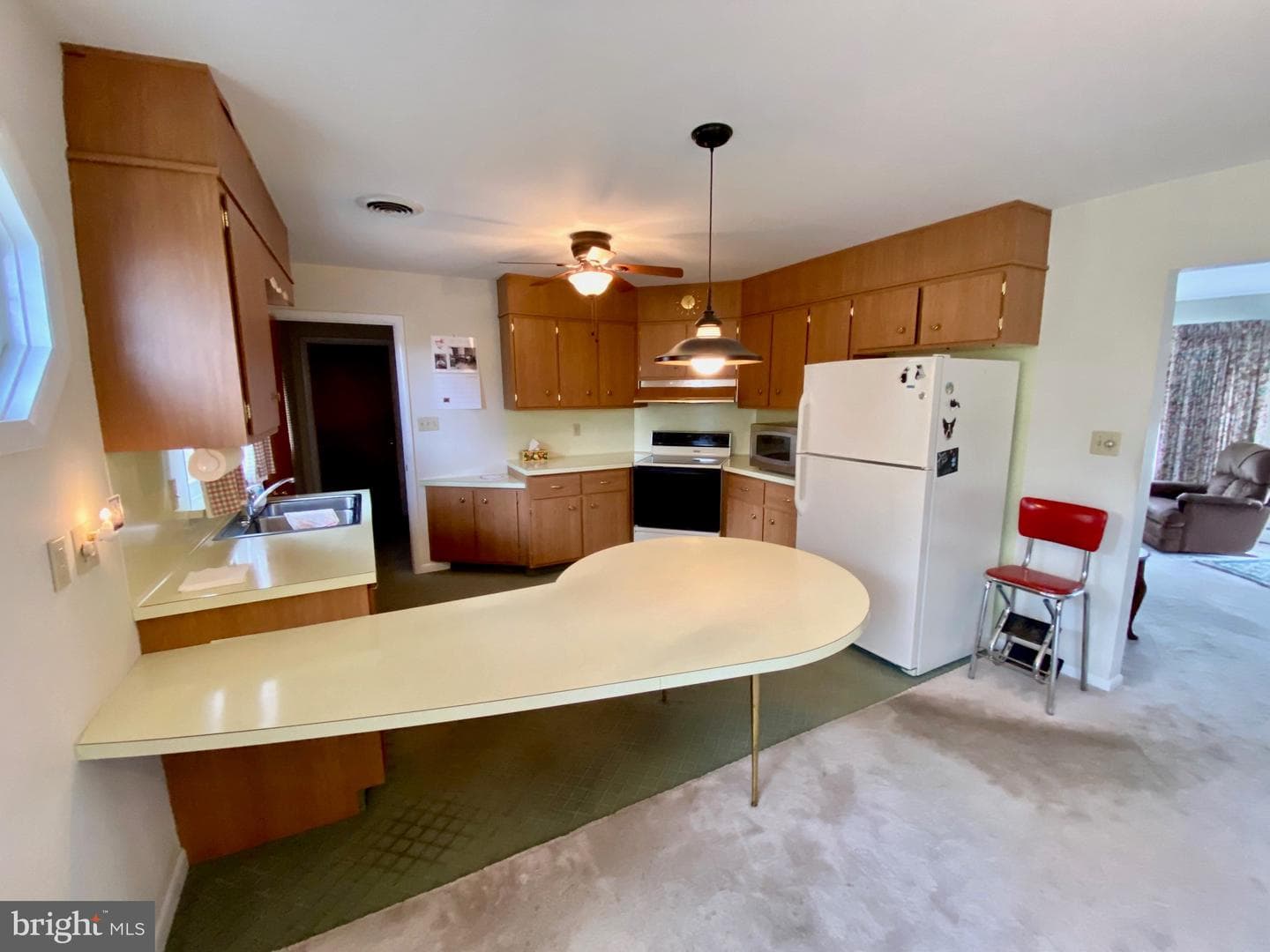 519 Florence Avenue photo 6