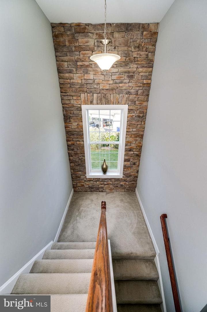 206 Woods Edge Drive photo 15