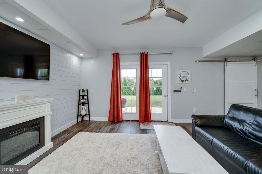 206 Woods Edge Drive photo 34