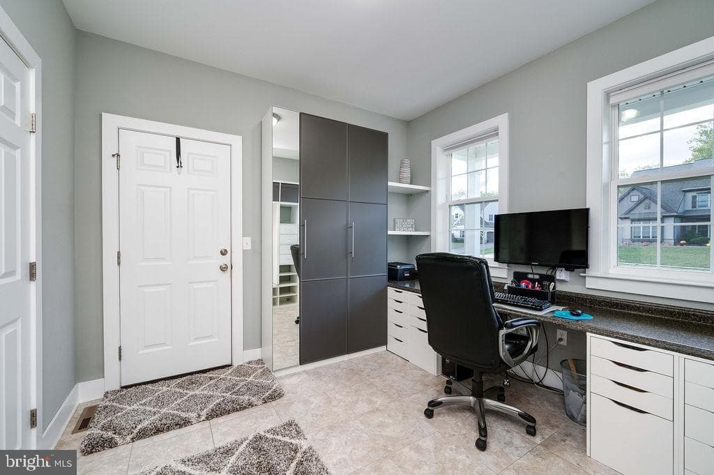206 Woods Edge Drive photo 4