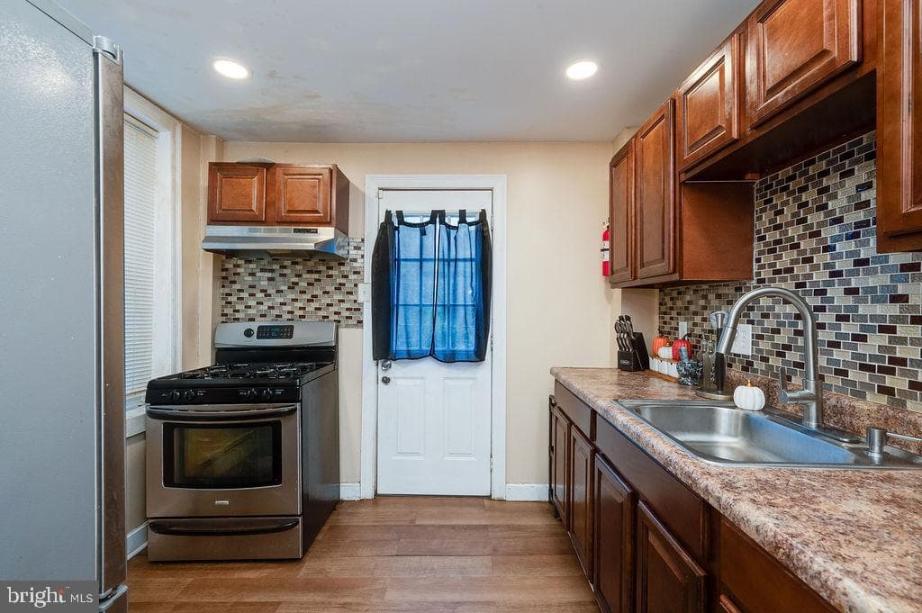 510 Laurel Street photo 11