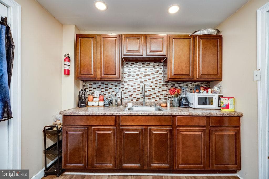 510 Laurel Street photo 30