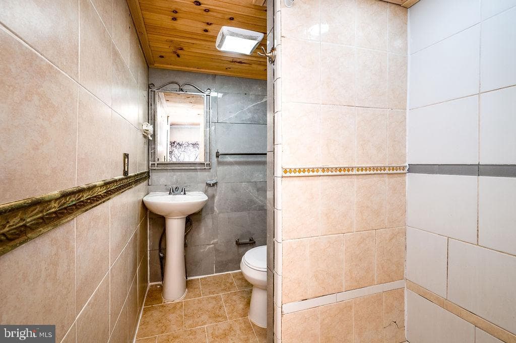 933 Cotton Street photo 37