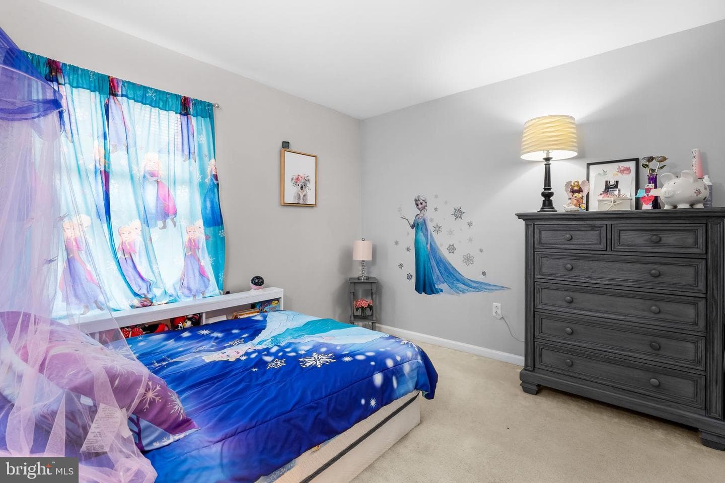 58 Villa Avenue photo 32