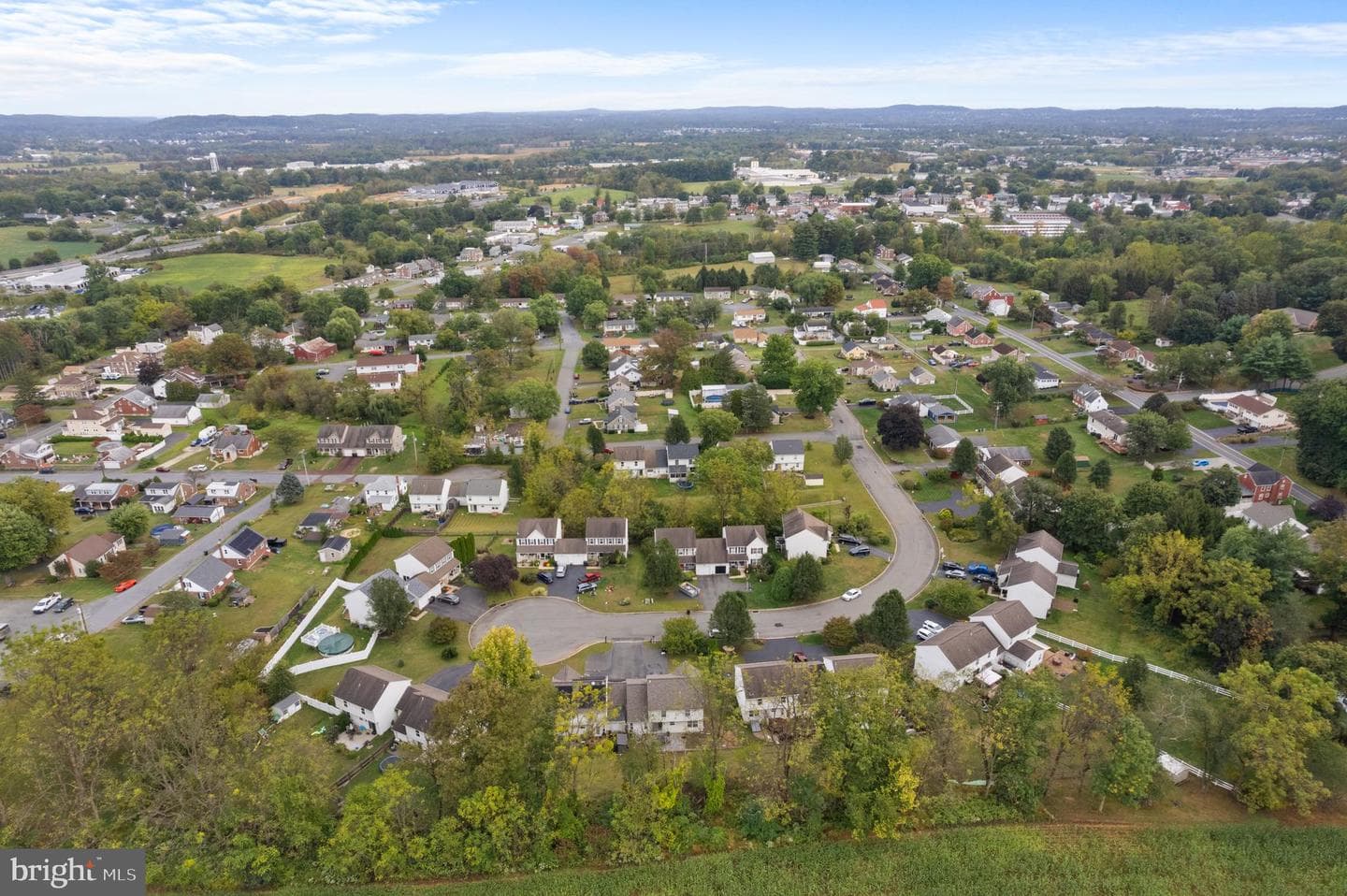 58 Villa Avenue photo 40