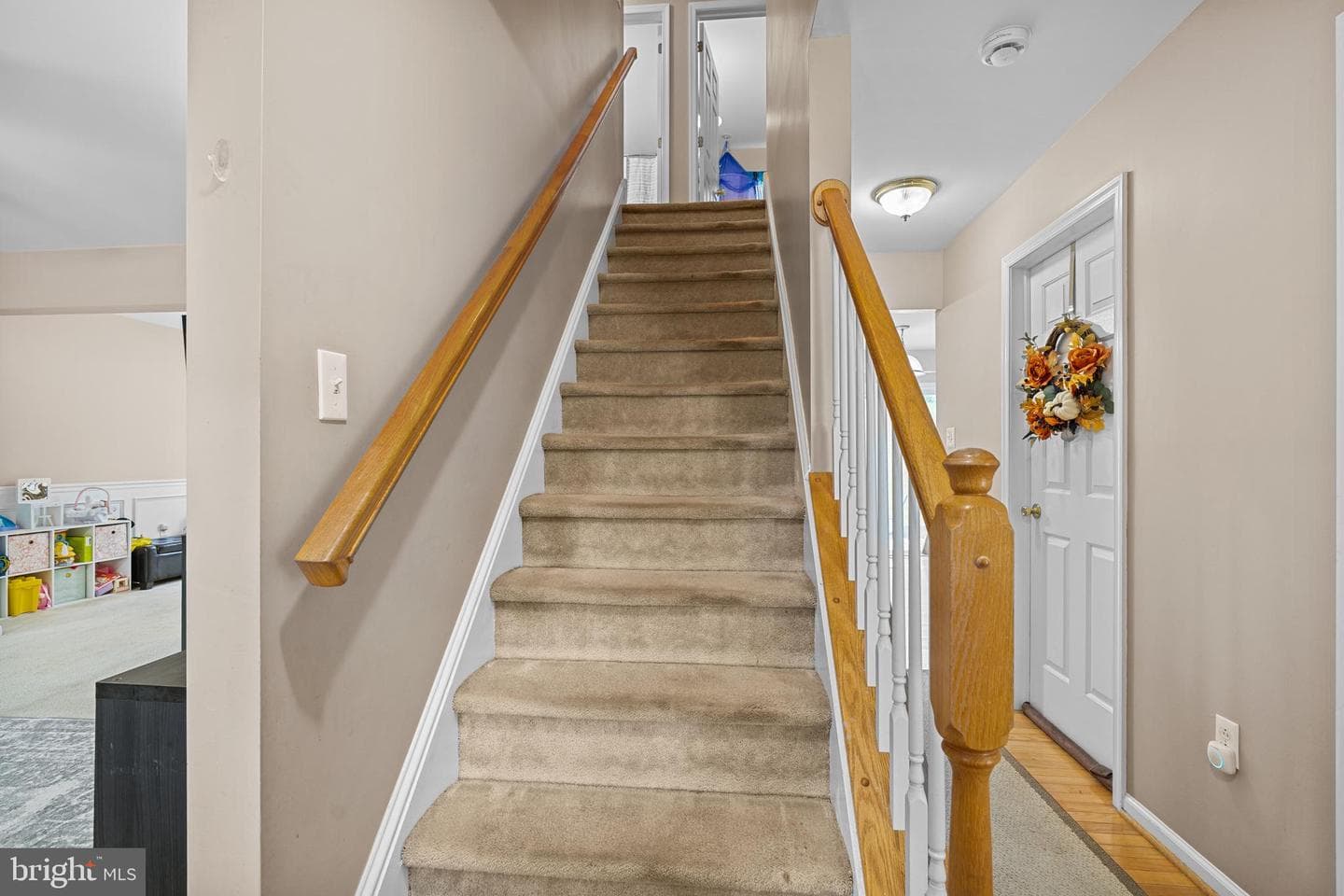 58 Villa Avenue photo 5