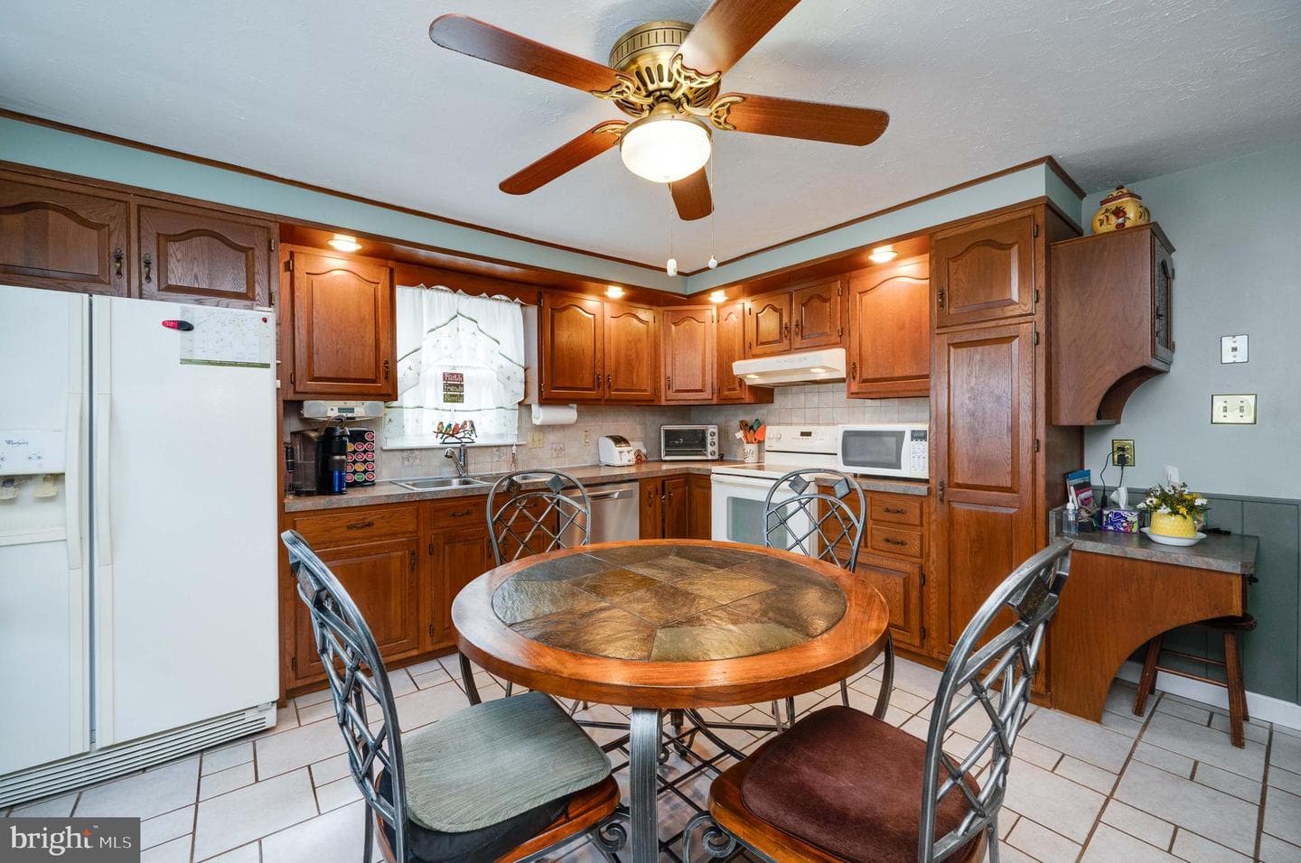 429 W Wyomissing Boulevard photo 11