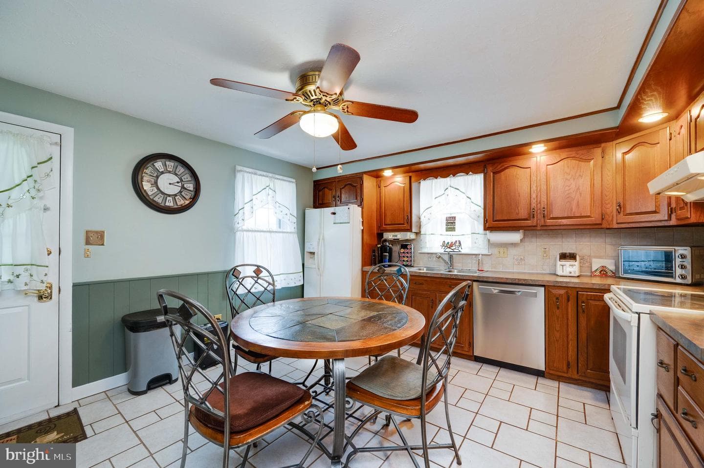429 W Wyomissing Boulevard photo 7