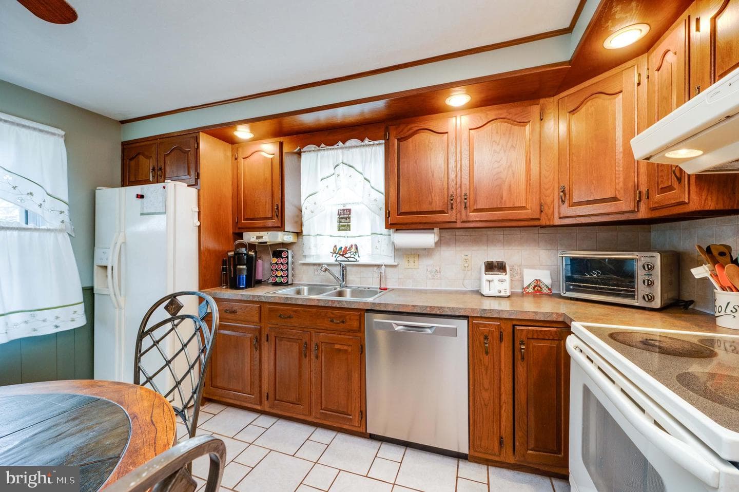 429 W Wyomissing Boulevard photo 9
