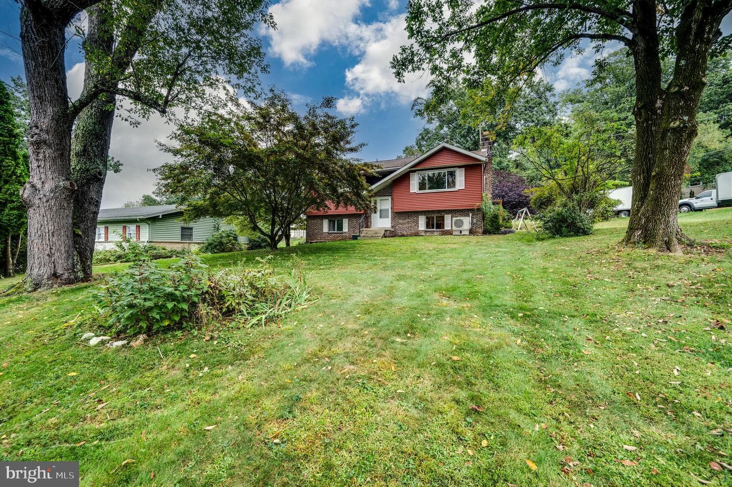 1029 Crestview Avenue photo 3
