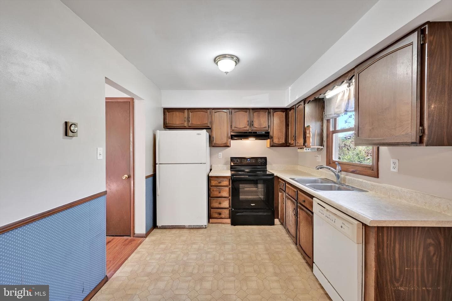 1105 Showers Lane photo 8