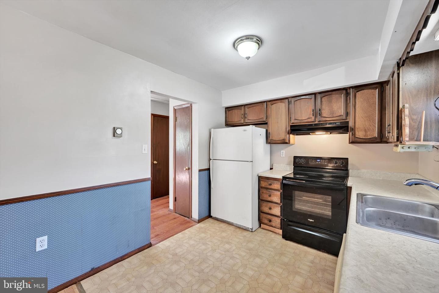 1105 Showers Lane photo 9
