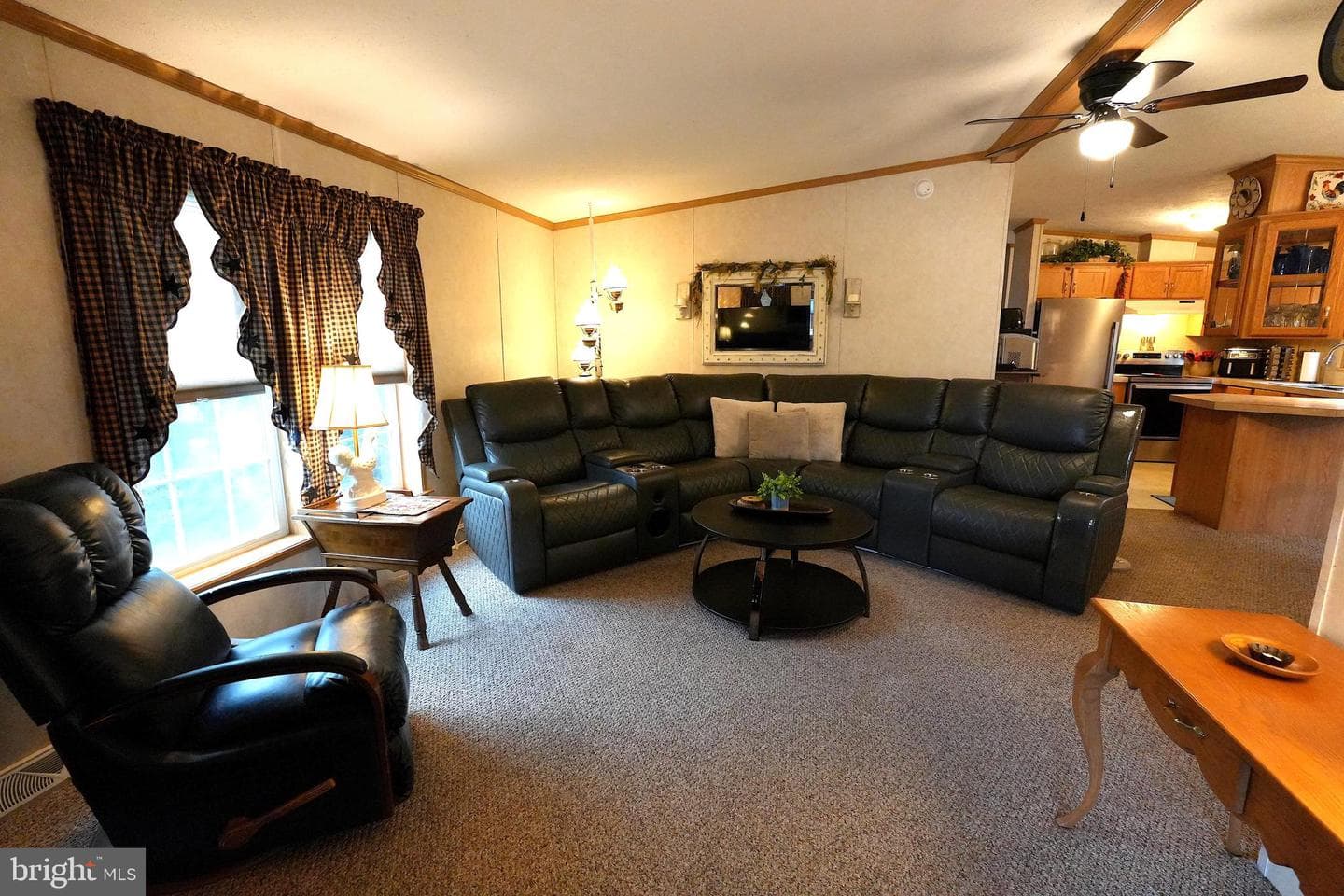 16 Shamrock Avenue photo 3