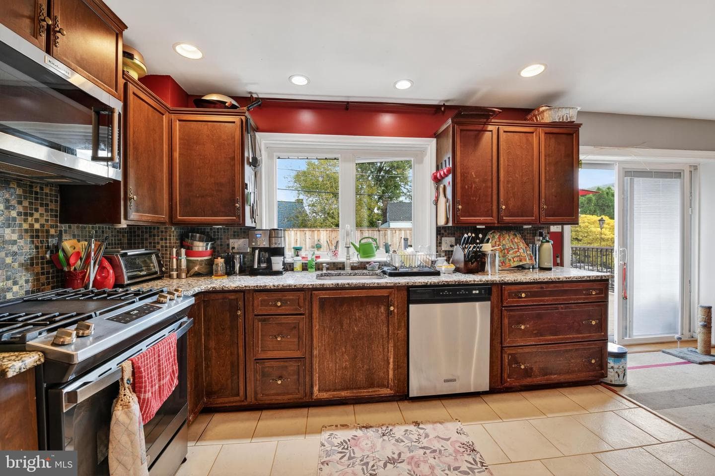 203 Mayer Street photo 17