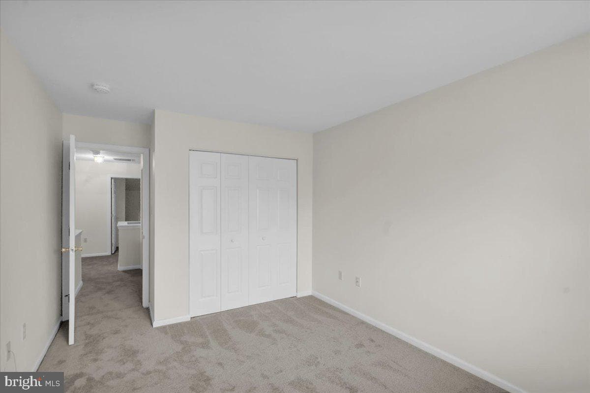 137 Hickory Lane photo 28