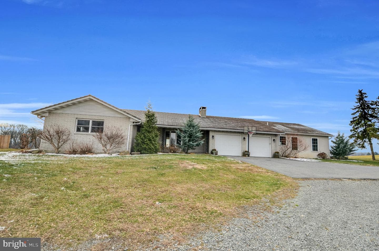 221 Hartman Road photo 2