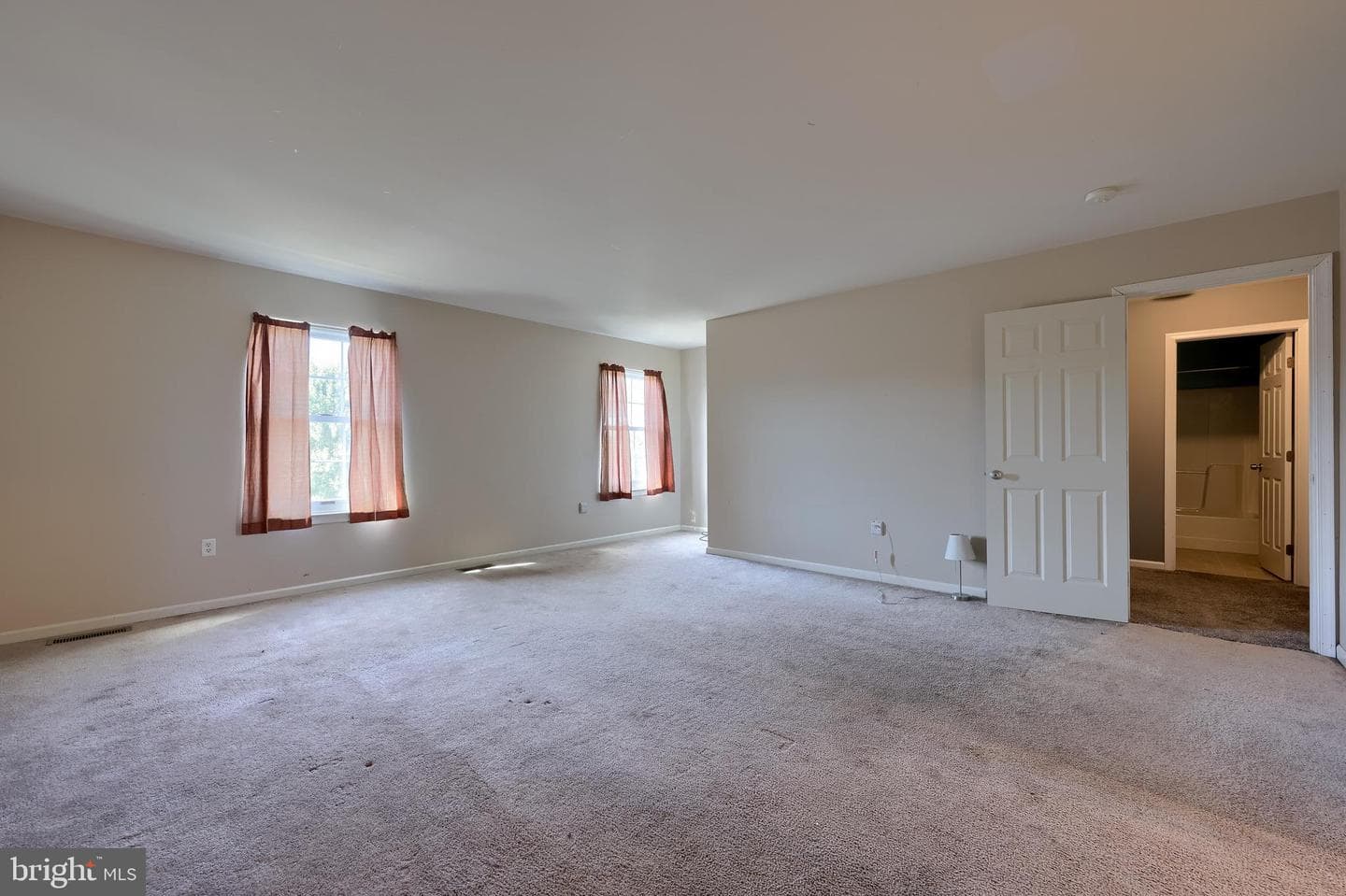 504 Longview Drive photo 32