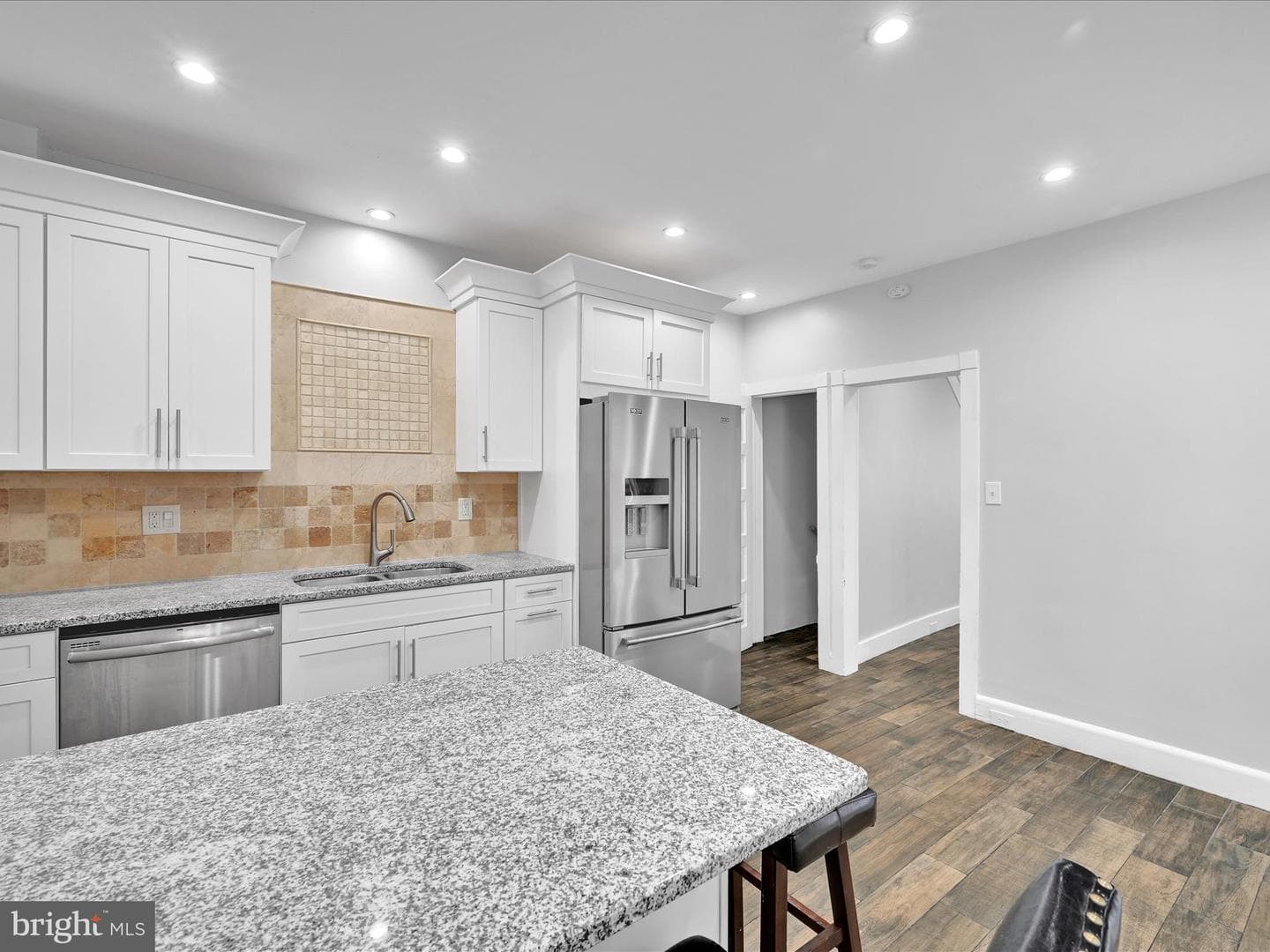 415 Franklin Street photo 11