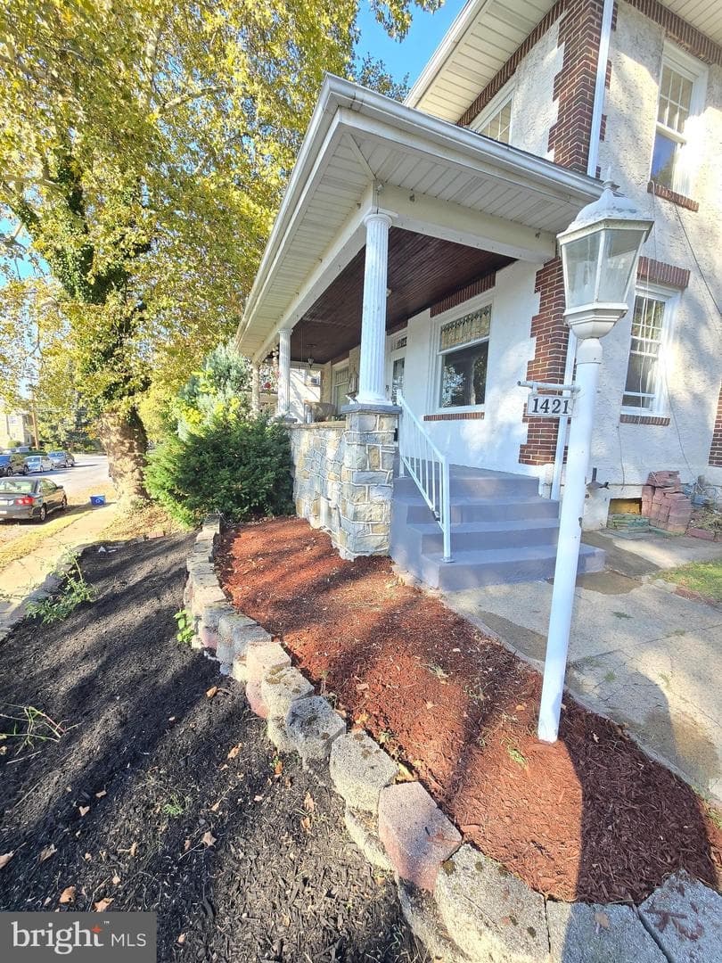 1421 Palm Street photo 4