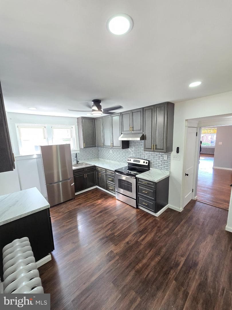 1421 Palm Street photo 5